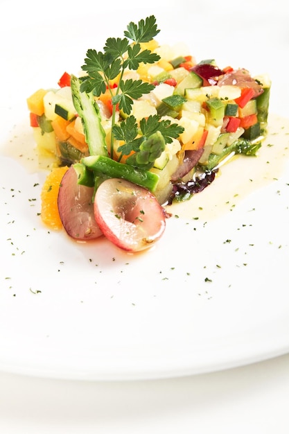 Kreatywne danie na talerzu